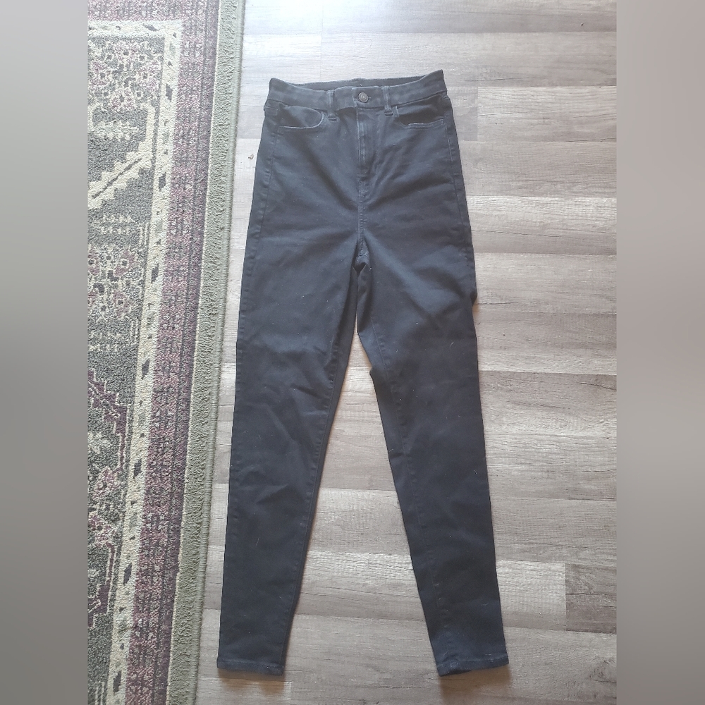 Never worn! Black Next Level Stretch American Eagle jeans